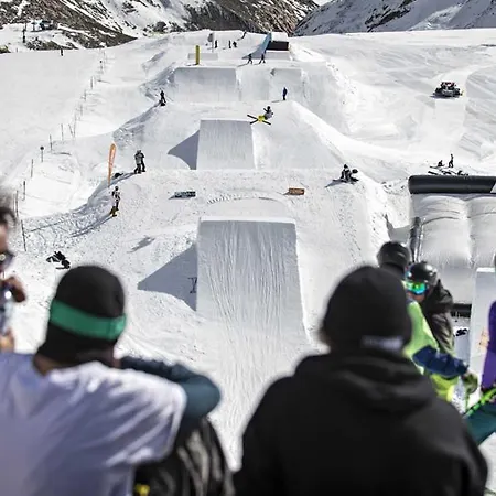 Stacklerhof Готель Нойштіфт-ім-Штубайталь