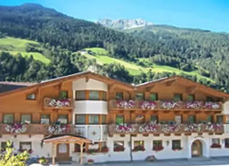 ホテル Stacklerhof